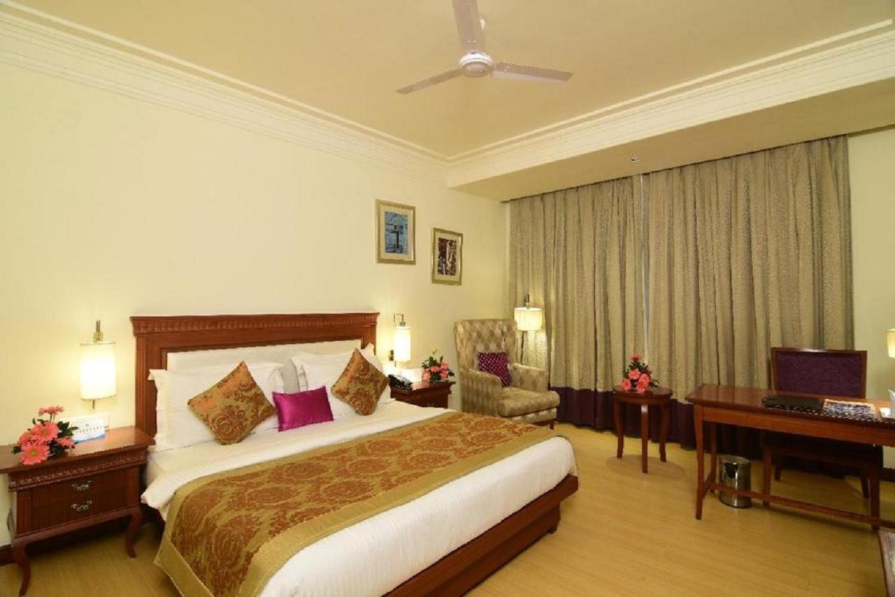 Chanakya Bnr Hotel رانشي المظهر الخارجي الصورة